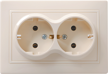 Розетка   2-я С/П З/К /крем/ КВАРТА "ИЭК" (ERK24-K33-16-DM)